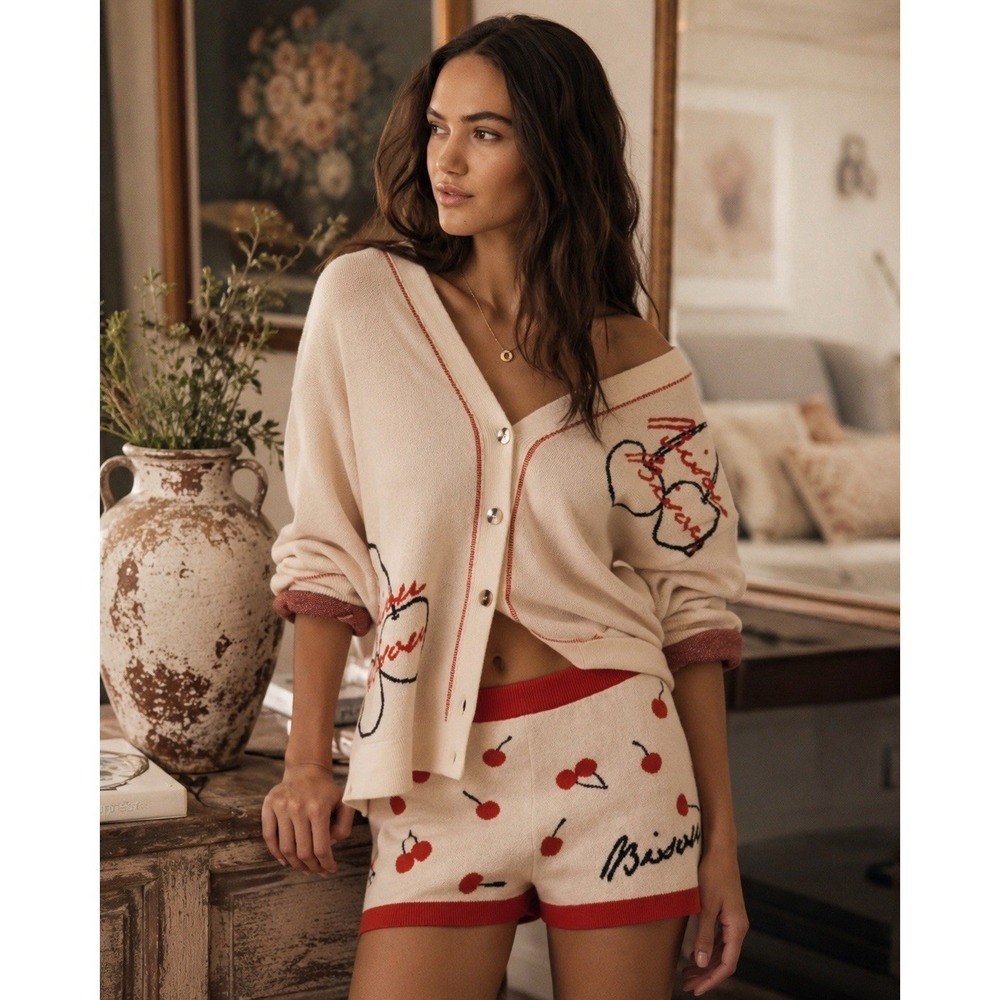 Anthropologie New SIMPLYEXTRAJORDANARY LyreBird US6 MEDIUM Sweater Shorts Cherry